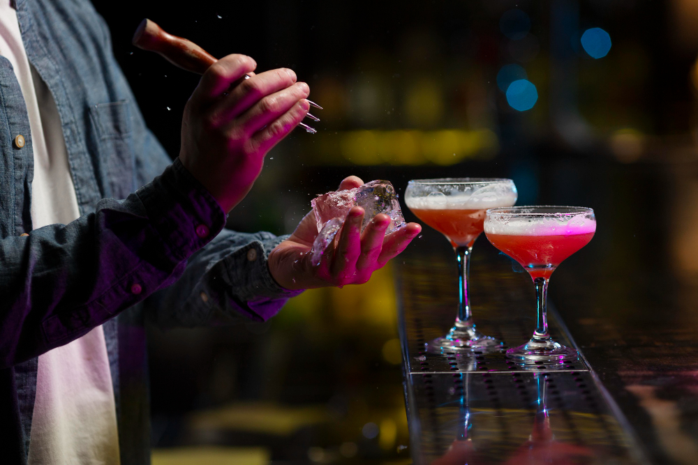 Melhores Lugares Para Curtir o Happy Hour 4 drinks