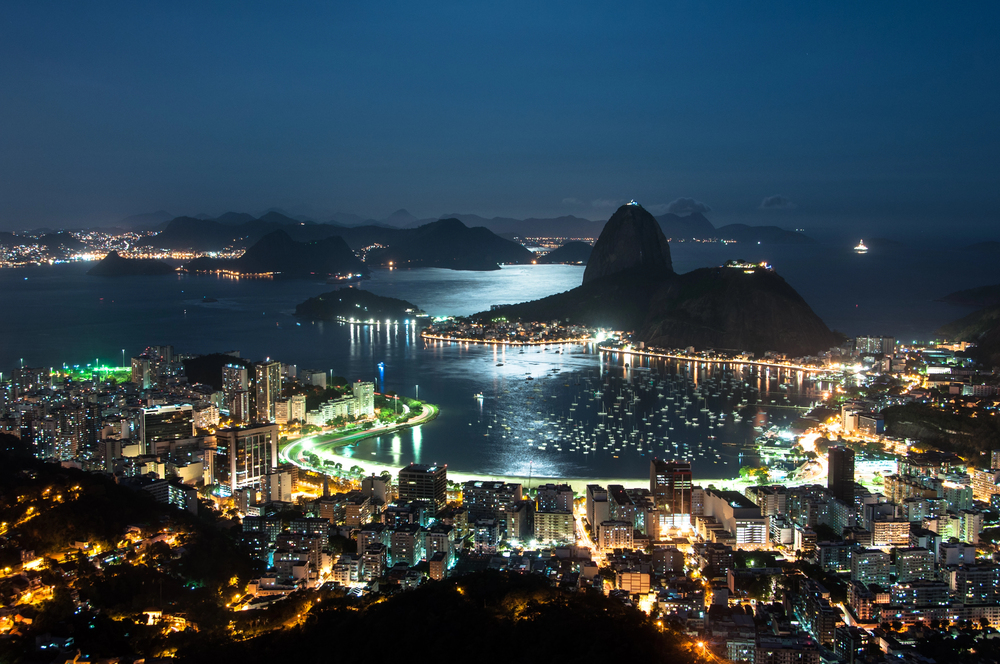 Viajar no frio para Rio de Janeiro vale a pena? 4 passear a noite no Rio de Janeiro